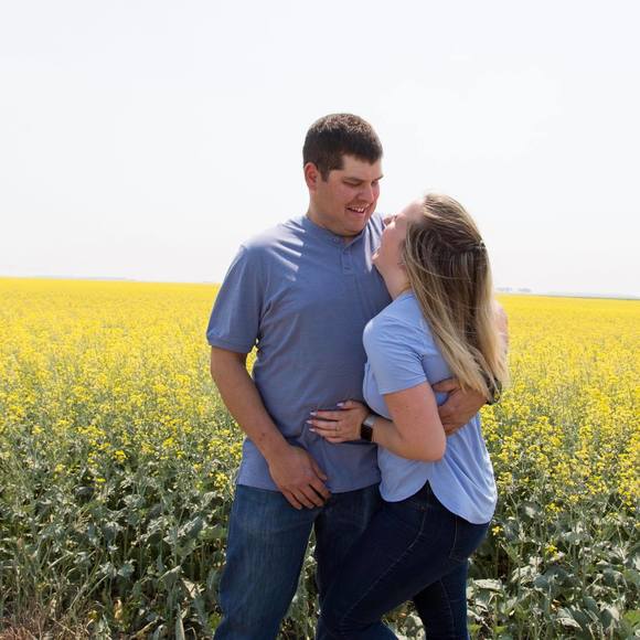 Meet your Posher, Alyssa - Picture 1 of 1